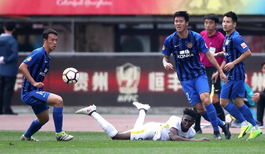 江苏苏宁球员交流不畅,配合默契待提升的简单介绍 江苏苏宁球员交流不畅,配合默契待提升的简单介绍