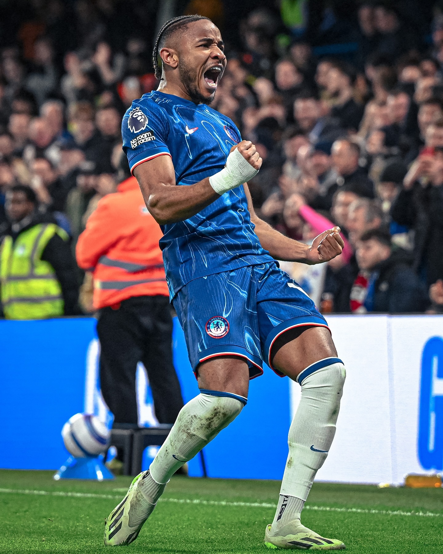 包含南安普顿遭遇连败竞逐保级大战溃败不堪的词条 包含南安普顿遭遇连败竞逐保级大战溃败不堪的词条