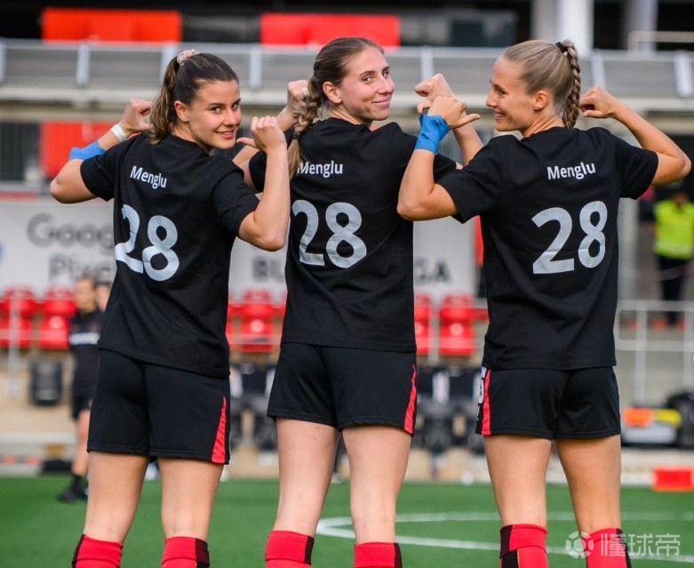 意大利女足阵中年轻队员崭露头角,表现不俗的简单介绍 意大利女足阵中年轻队员崭露头角,表现不俗的简单介绍