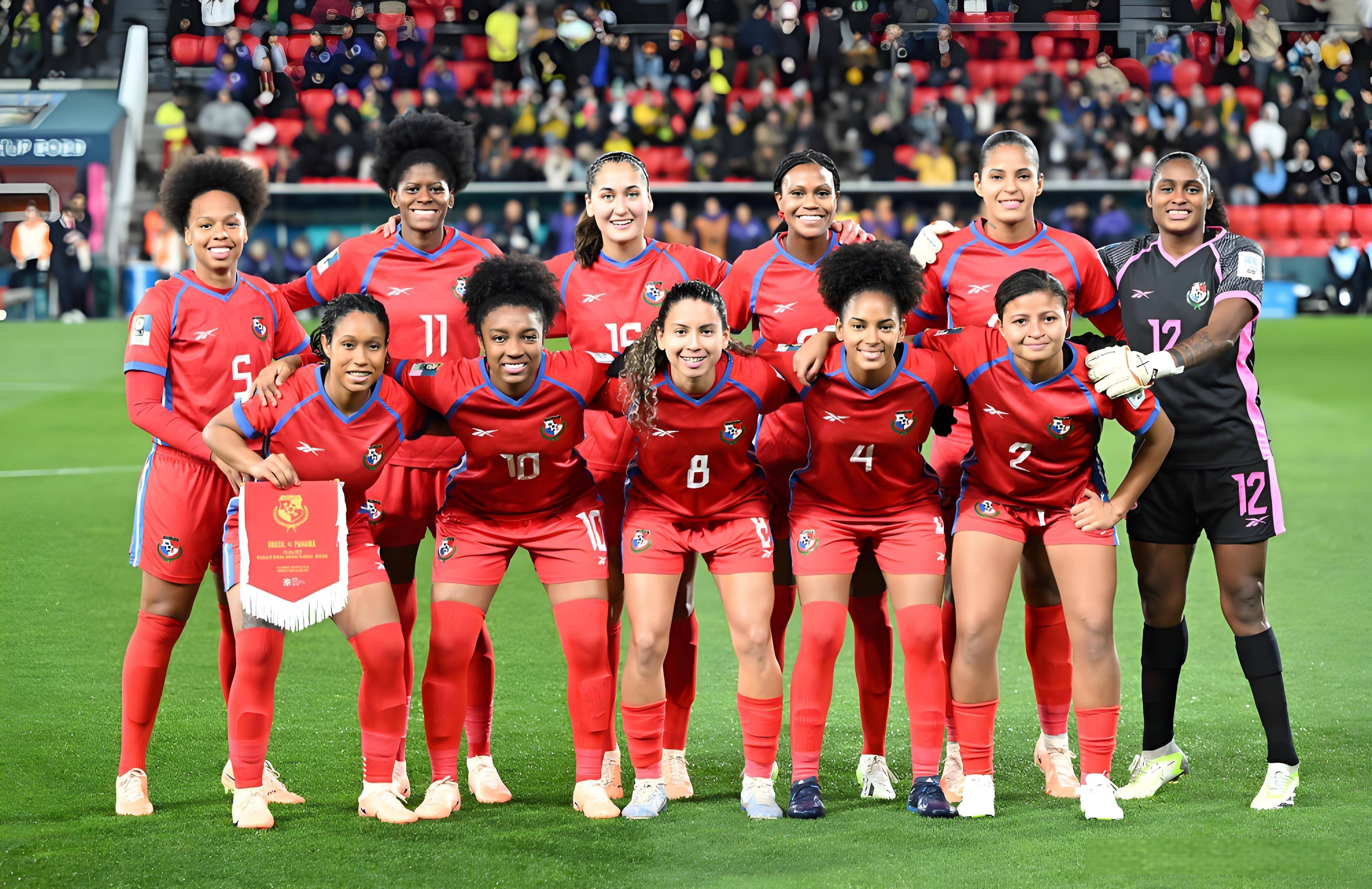 九游体育官方登录入口-包含热血足球对战中，女性球员展现实力的词条