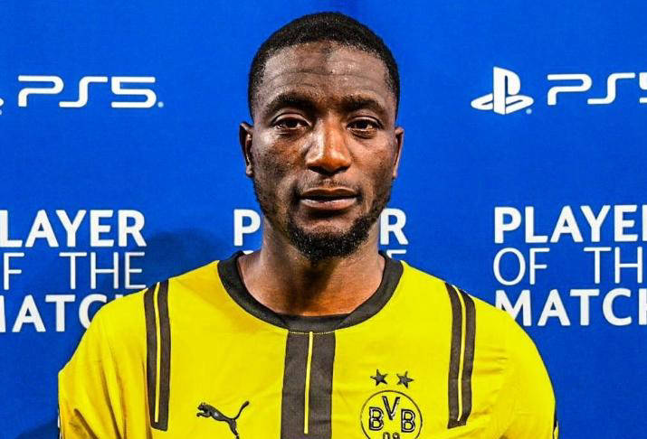 巴萨前锋上演帽子戏法,助球队轻松取胜的简单介绍 巴萨前锋上演帽子戏法,助球队轻松取胜的简单介绍