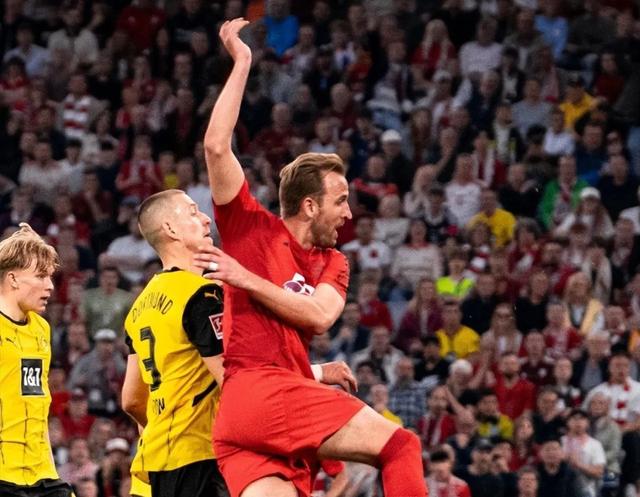 拜仁慕尼黑主场传射手受伤,对球队进攻造成影响的简单介绍 拜仁慕尼黑主场传射手受伤,对球队进攻造成影响的简单介绍