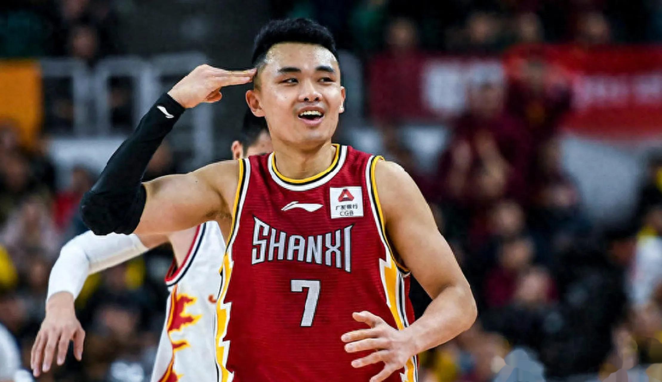 九游体育app下载-山东男篮惊险获胜，晋级夺冠