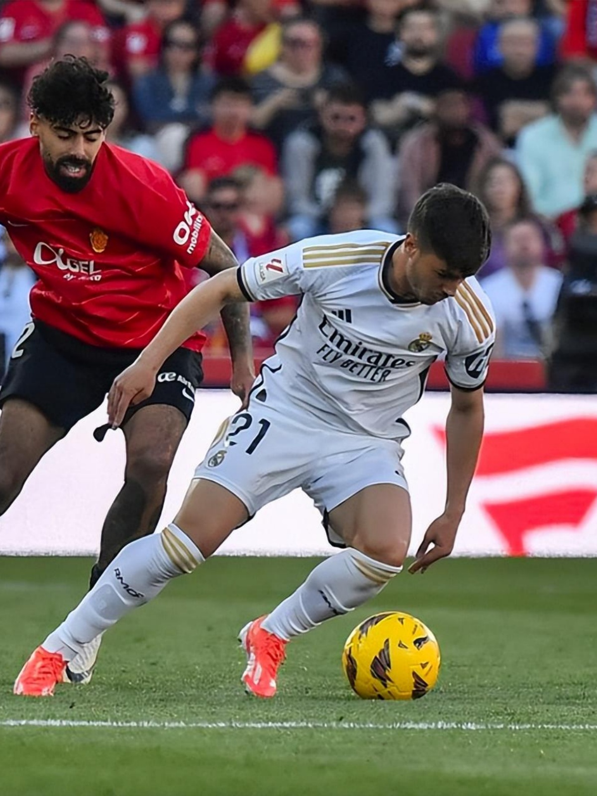 伯恩茅斯客场憾平曼联,战绩稳定排名 伯恩茅斯客场憾平曼联,战绩稳定排名