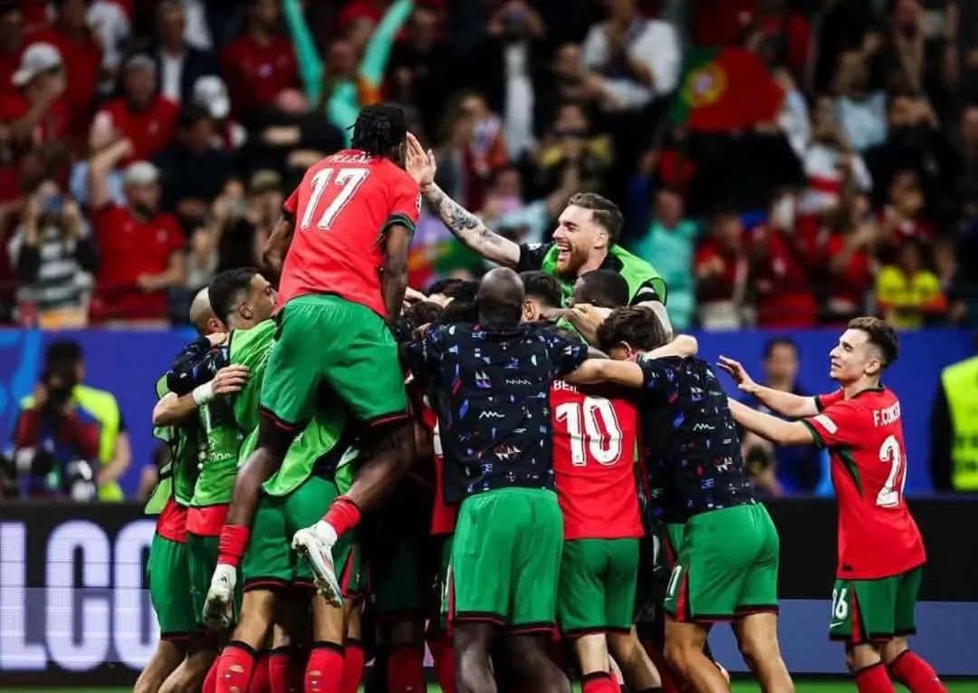 关于欧洲足坛热门赛事，球迷热议纷纷的信息